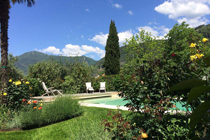 Villa Elisa Beautifully Restored Villa Close To Camaiore Sleeps 62