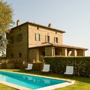 villa bolsena tuscany